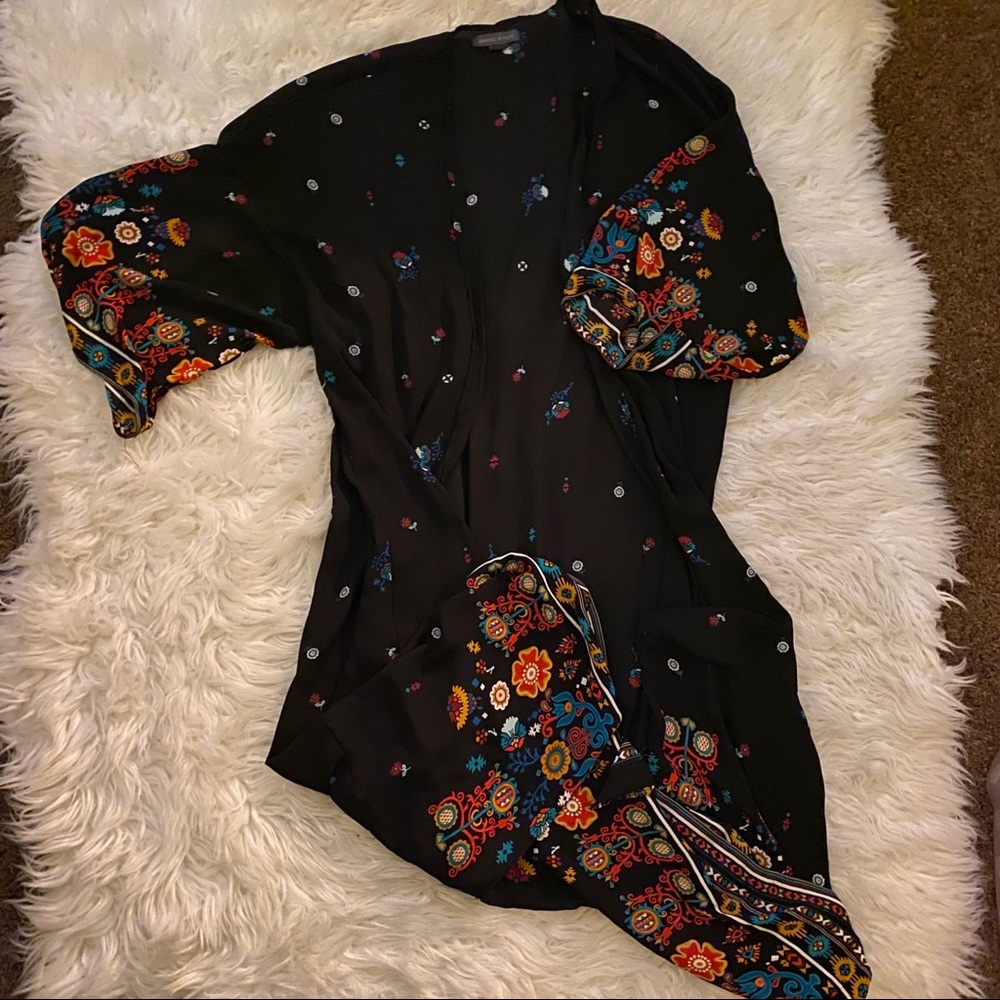 Kendall and Kylie floral kimono